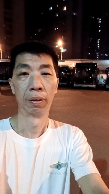小丑的第一张照片--曲靖相亲服务中心