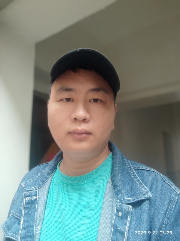 德德哥的第三张照片--曲靖相亲服务中心