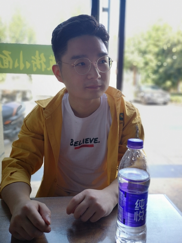 听风等雨的第一张照片--曲靖相亲服务中心