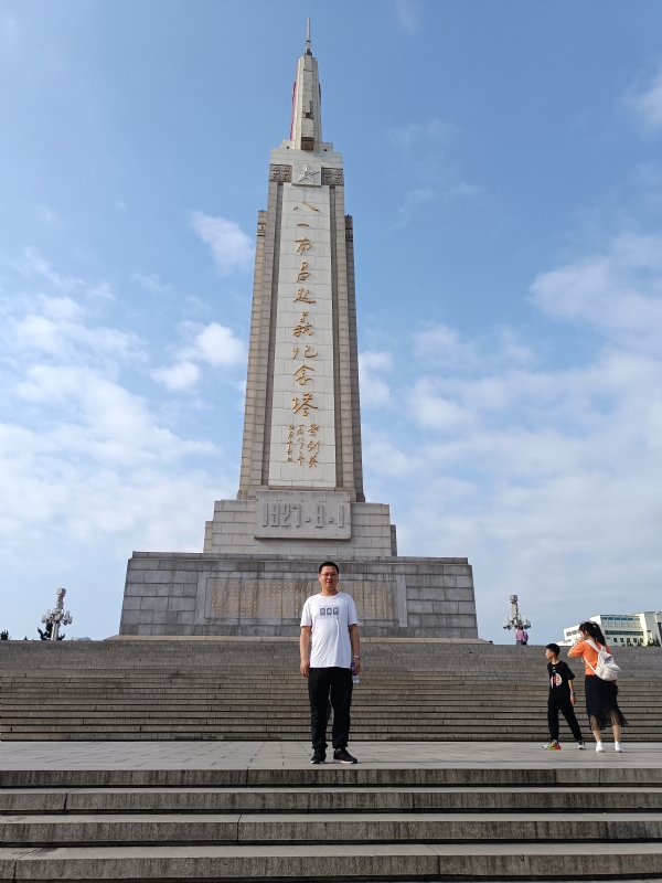 风雨相伴的第二张照片--曲靖相亲服务中心