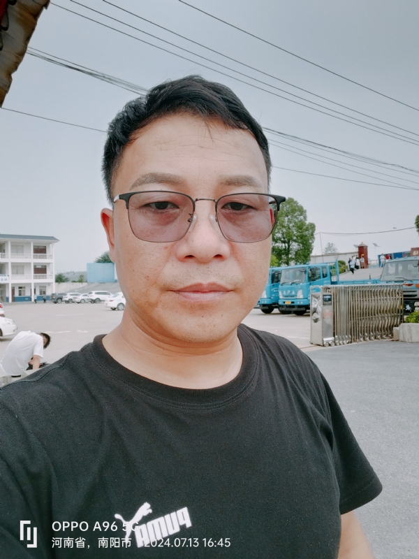 楚辞的第二张照片--曲靖相亲服务中心
