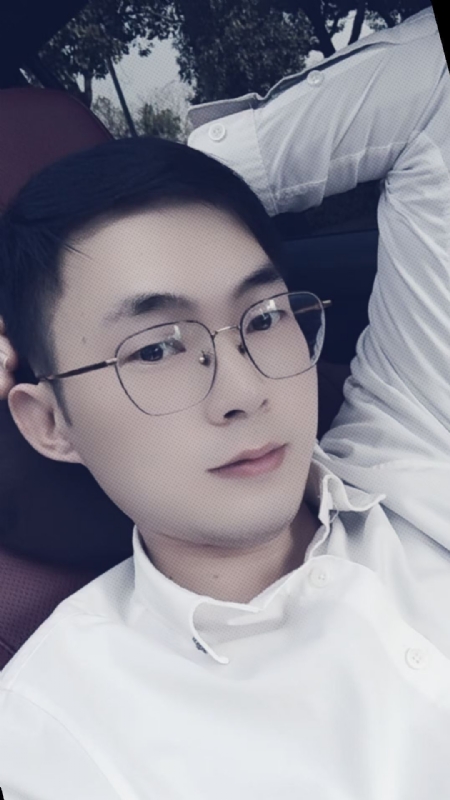 哈哈的第一张照片--曲靖相亲服务中心