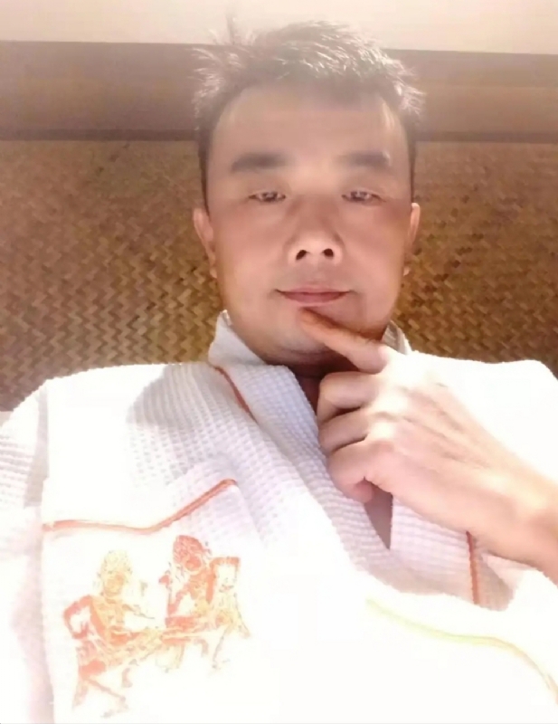 青锋的第一张照片--曲靖相亲服务中心