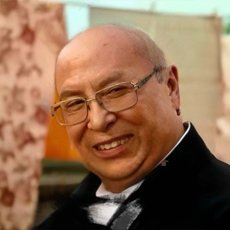 牵着猪儿看秀儿的第一张照片--曲靖相亲服务中心