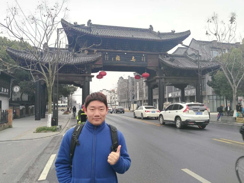 秋风秋雨的第一张照片--曲靖相亲服务中心