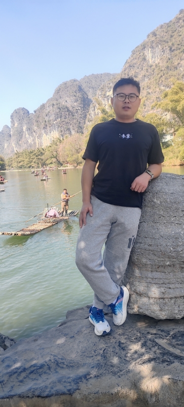 受过伤的狼的第三张照片--曲靖相亲服务中心