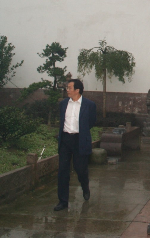 与世为缘的第一张照片--曲靖相亲服务中心