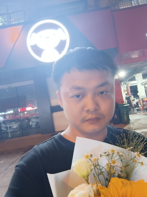 小陈的第一张照片--曲靖相亲服务中心
