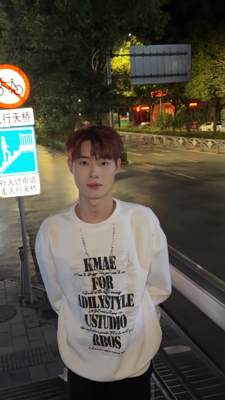 与宇的第一张照片--曲靖相亲服务中心