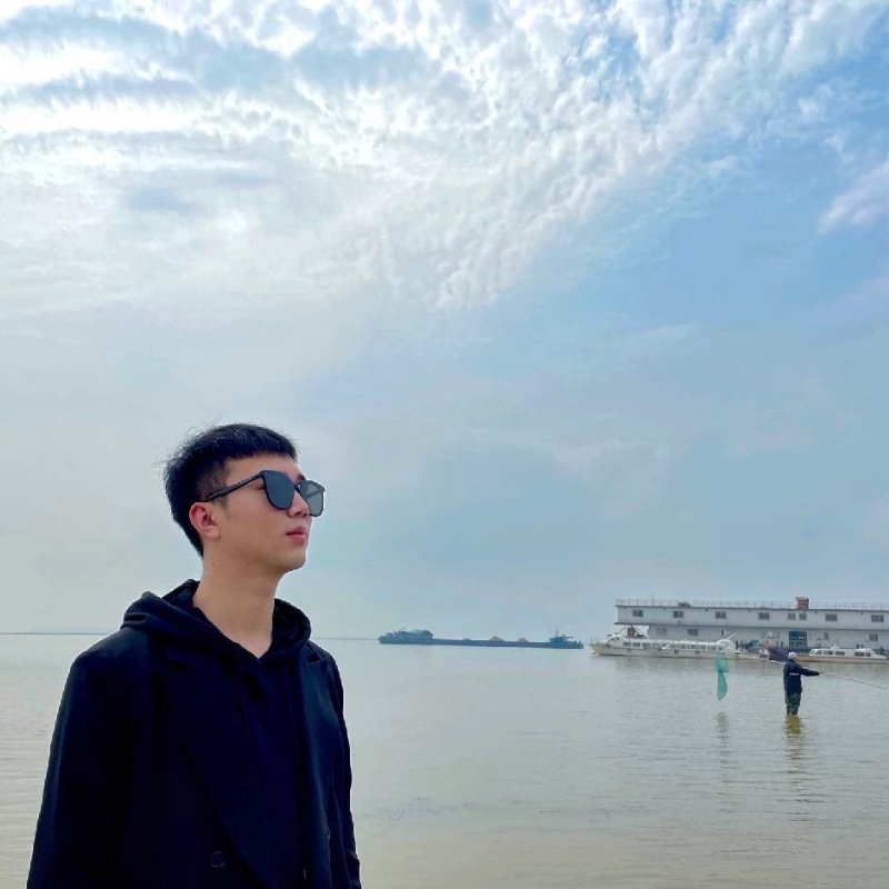 会做饭的IT男的第一张照片--曲靖相亲服务中心