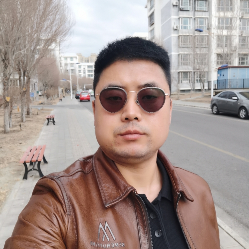 月下听风的第一张照片--曲靖相亲服务中心