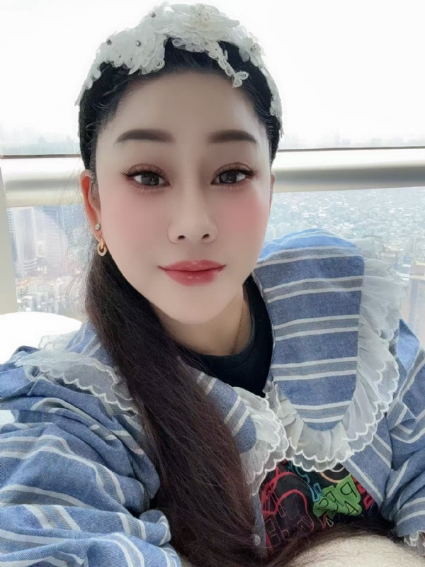 萱草沐晴的第一张照片--曲靖相亲服务中心