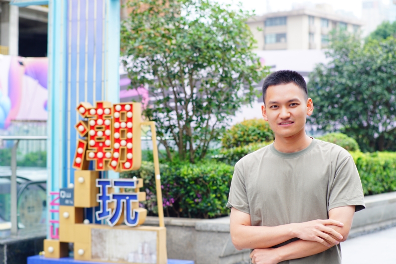 陌上烟雨的第一张照片--曲靖相亲服务中心