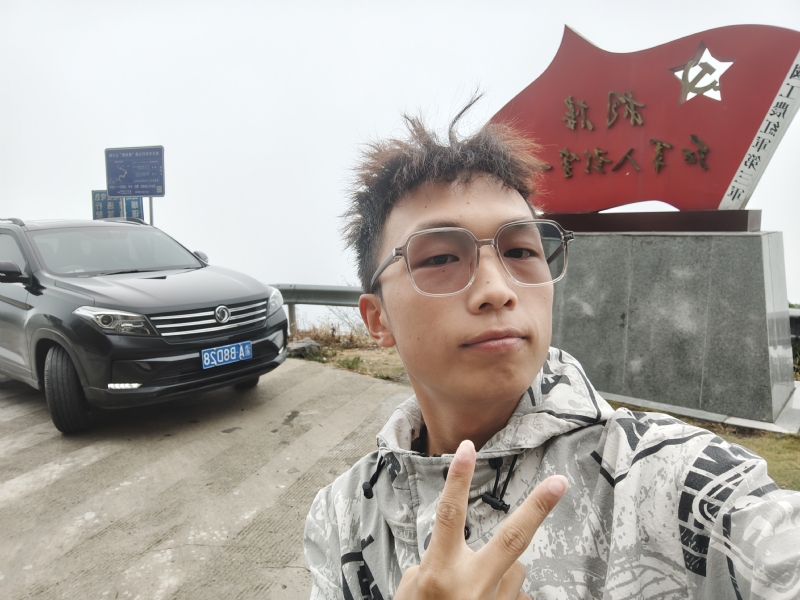 六十一的第一张照片--曲靖相亲服务中心