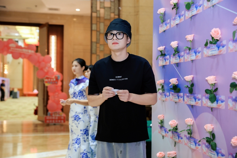 被驯服的象的第一张照片--曲靖相亲服务中心