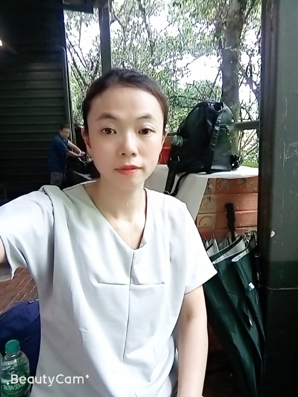 vivi的第一张照片--曲靖相亲服务中心