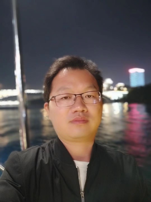 祝你平安的第一张照片--曲靖相亲服务中心
