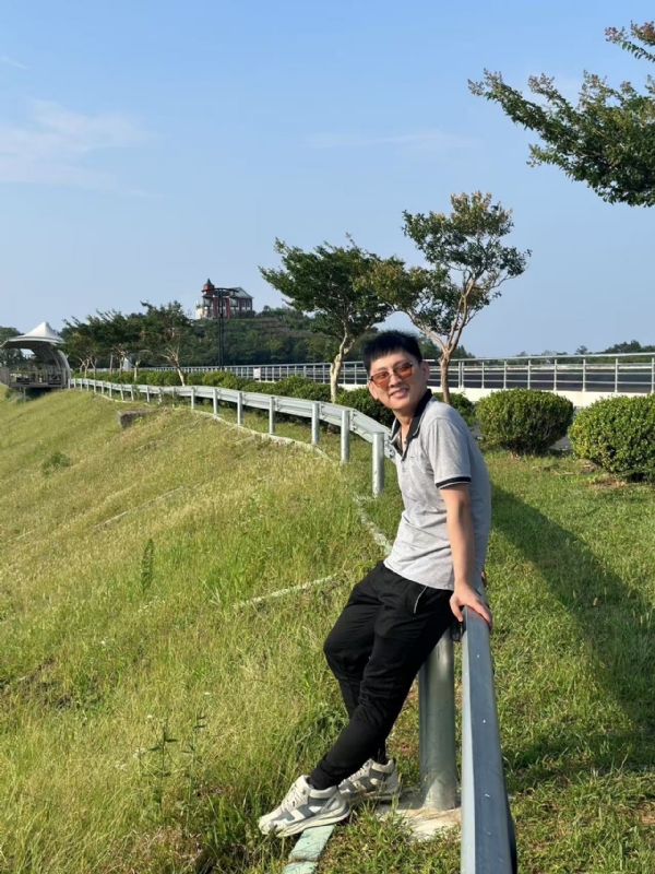 悠人的第一张照片--曲靖相亲服务中心