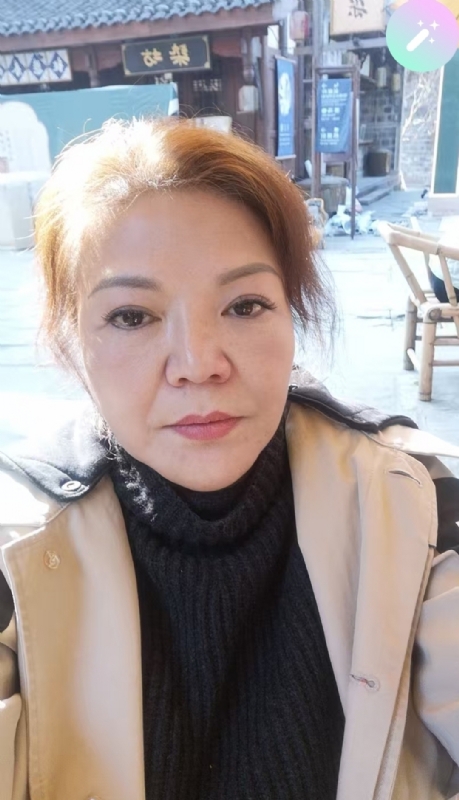 宛霞的第二张照片--曲靖相亲服务中心