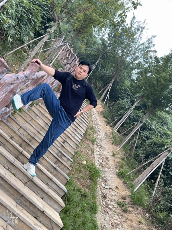 择一人白头偕老的第二张照片--曲靖相亲服务中心