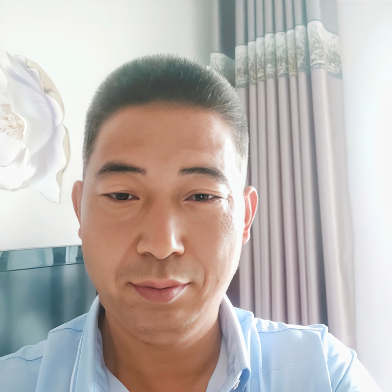 雨中漫步的第一张照片--曲靖相亲服务中心
