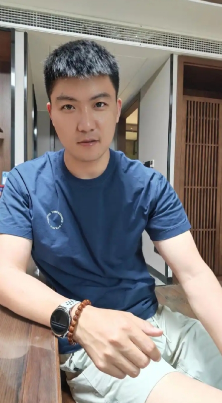 大鹏展翅的第二张照片--曲靖相亲服务中心