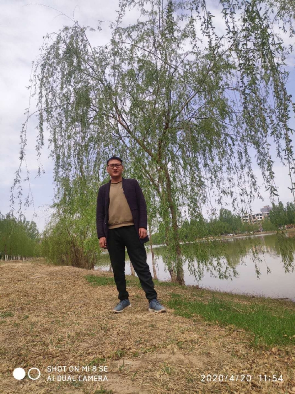 风中的烟头的第一张照片--曲靖相亲服务中心