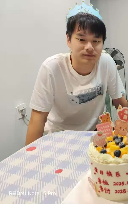 yan的第一张照片--曲靖相亲服务中心