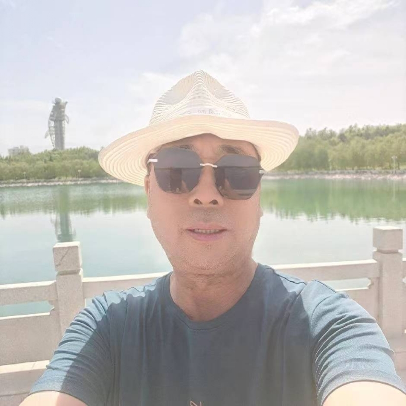 有钱人的第一张照片--曲靖相亲服务中心