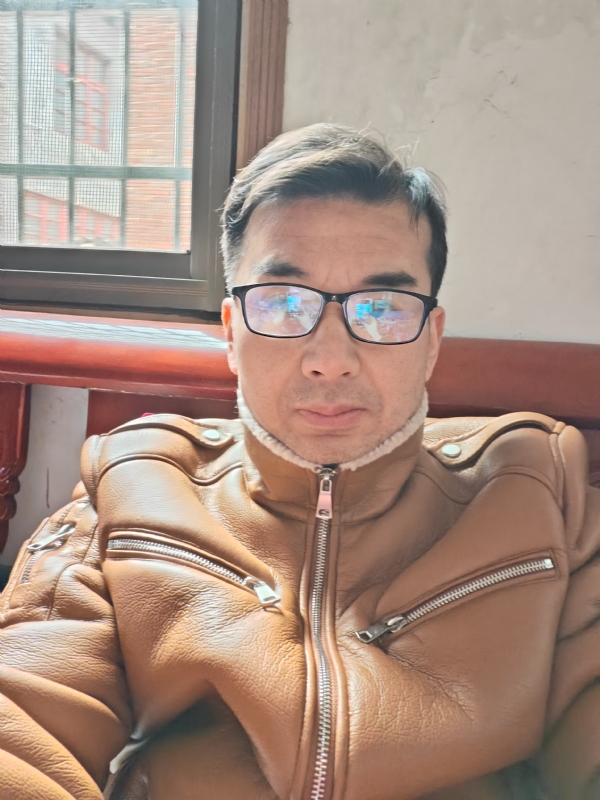 弹簧的第一张照片--曲靖相亲服务中心