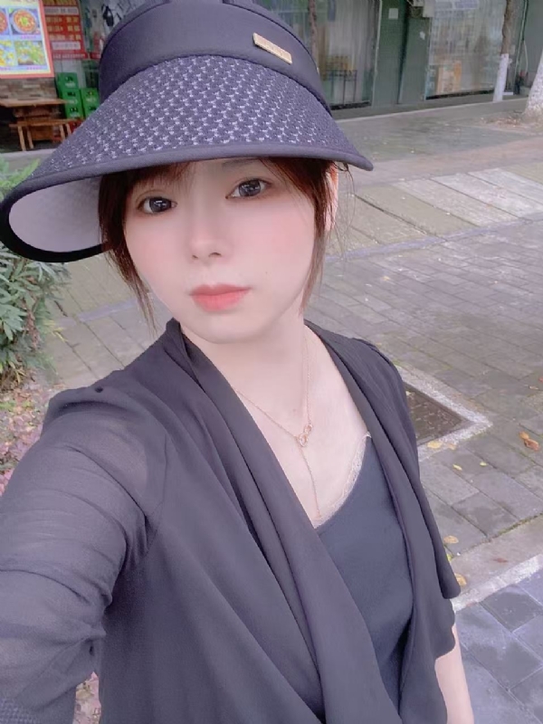 敏宝的第三张照片--曲靖相亲服务中心