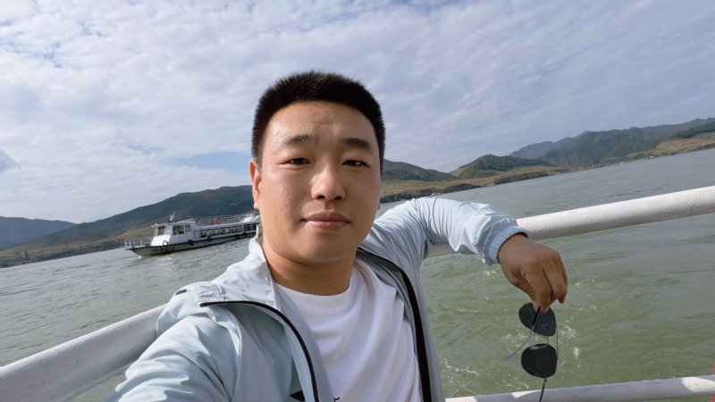 烟花易笑的第四张照片--曲靖相亲服务中心