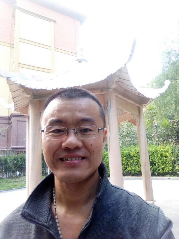 撸起袖子加油干的第一张照片--曲靖相亲服务中心