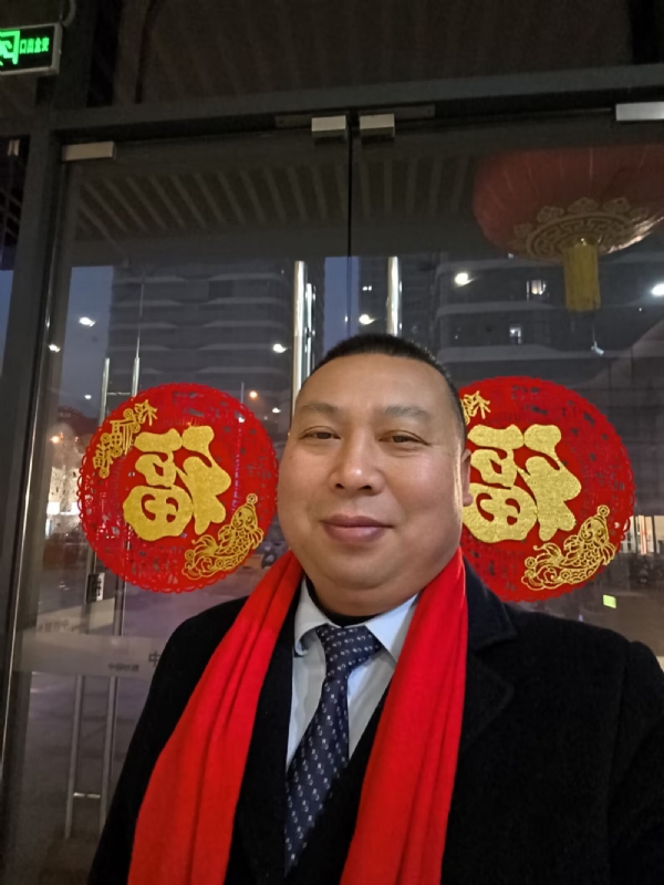 半百悟红尘的第一张照片--曲靖相亲服务中心