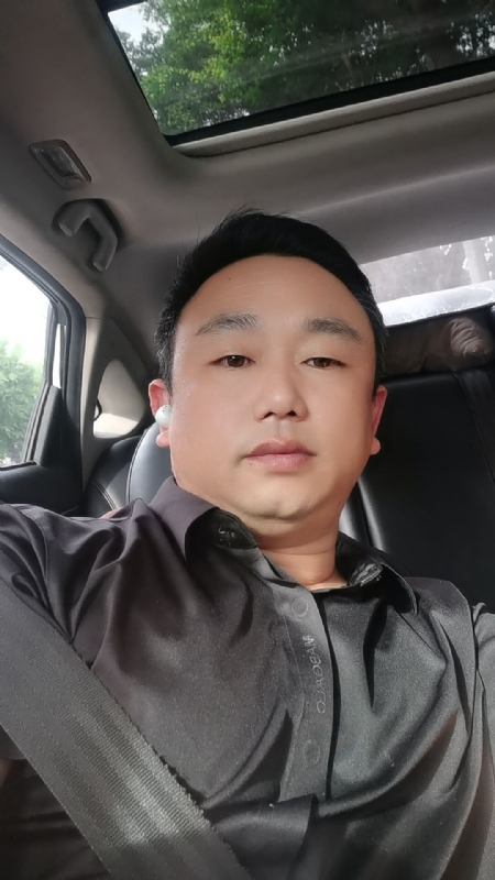 老烽的第一张照片--曲靖相亲服务中心