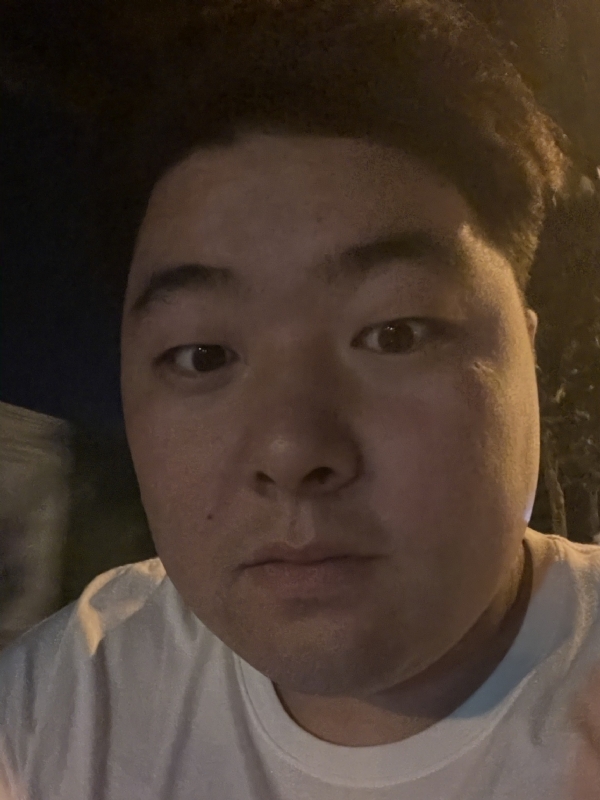 丹尼的第一张照片--曲靖相亲服务中心