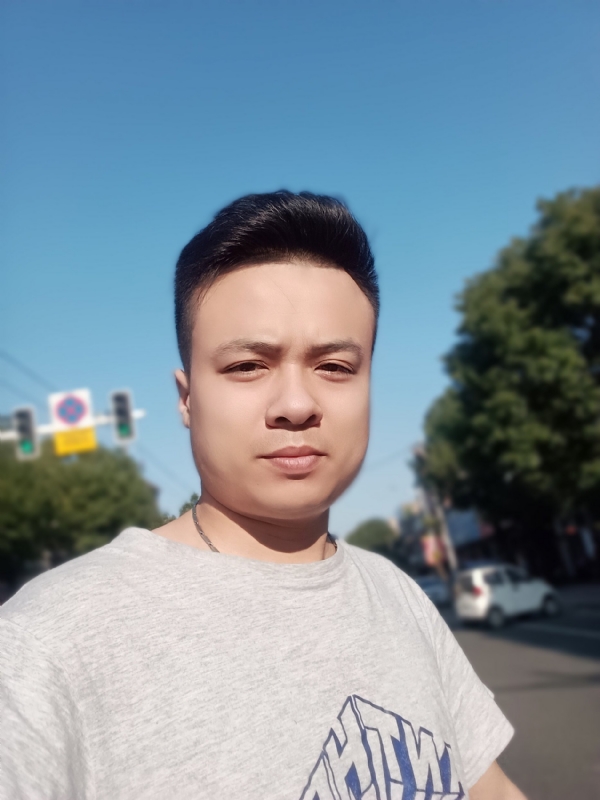 简简单单的第二张照片--曲靖相亲服务中心