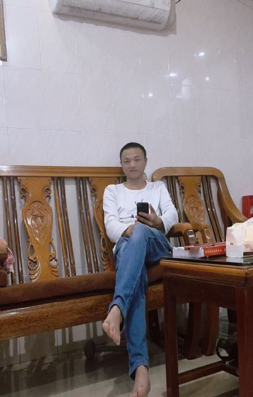 知年的第三张照片--曲靖相亲服务中心