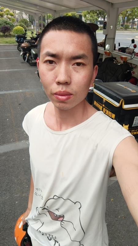 想找个女朋友的第一张照片--曲靖相亲服务中心